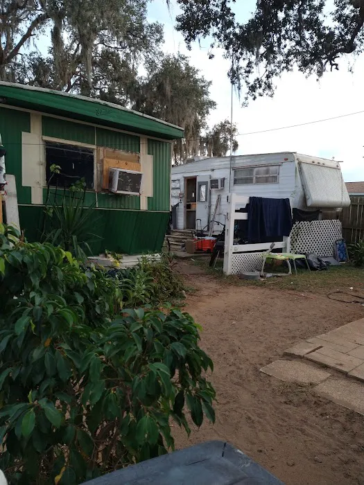 Trailer Park Picture 2