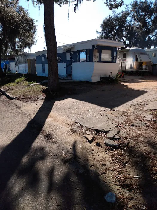 Trailer Park Picture 5