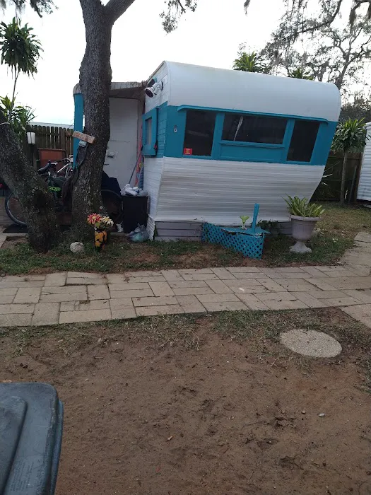 Trailer Park Picture 4