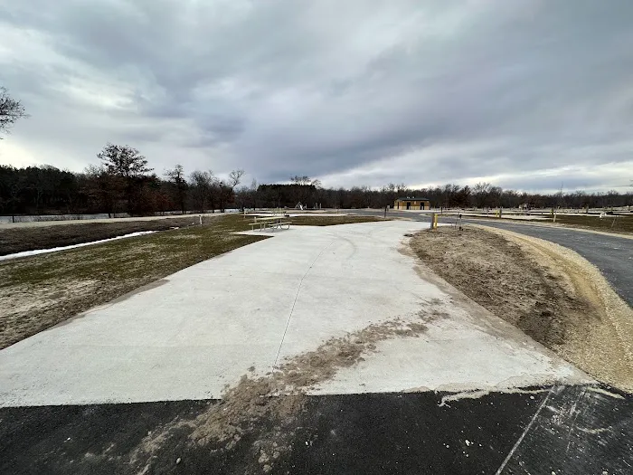 Lakeside-Prairie Campground Picture 4