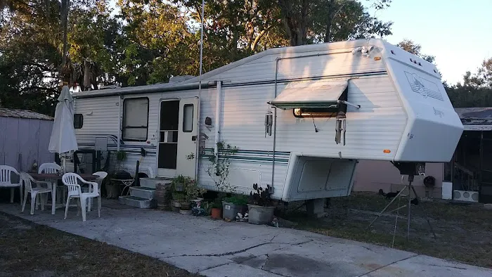 Alafia Mobile Plaza Picture 1