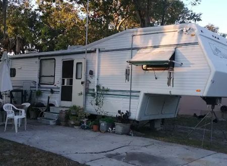 Alafia Mobile Plaza