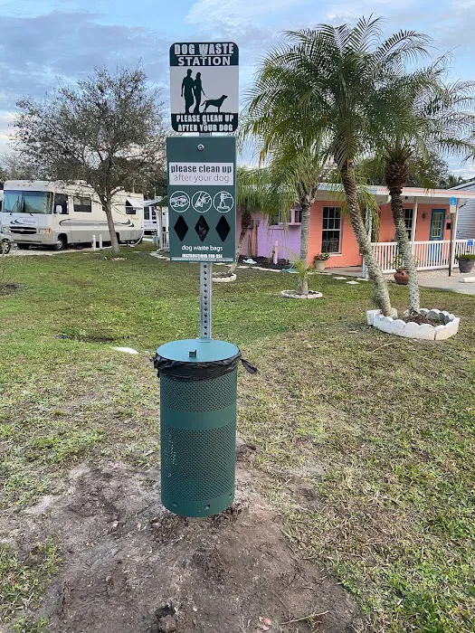 Park at Palm Grove Picture 4