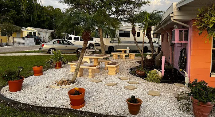 Park at Palm Grove Picture 3