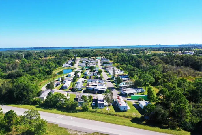 Cypress Bay Mobile Home Park | Fort Pierce, FL Picture 1
