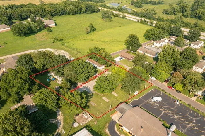 Oakdale Place Mobile Home Park Picture 4