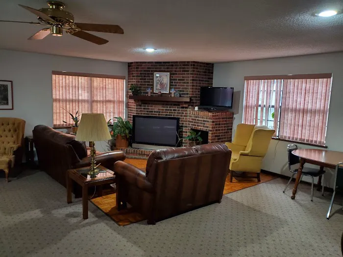 Oasis Mobile Home Park Picture 7