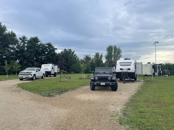 Deerhaven Campground Picture 6