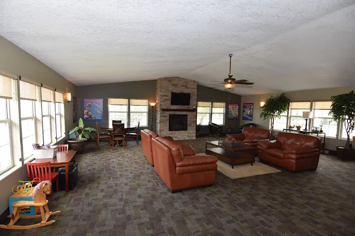 Springdale Lake Manufactured Home Community Picture 3
