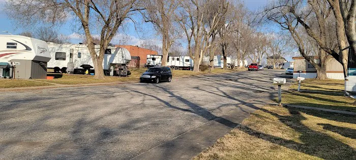 Plaza Acres Court Picture 1