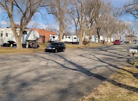 Plaza Acres Court