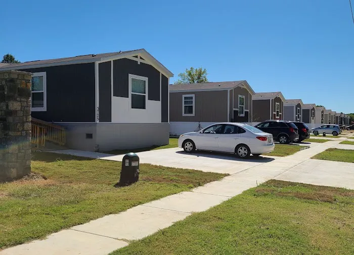 Johanna Woods Mobile Home Community Picture 10