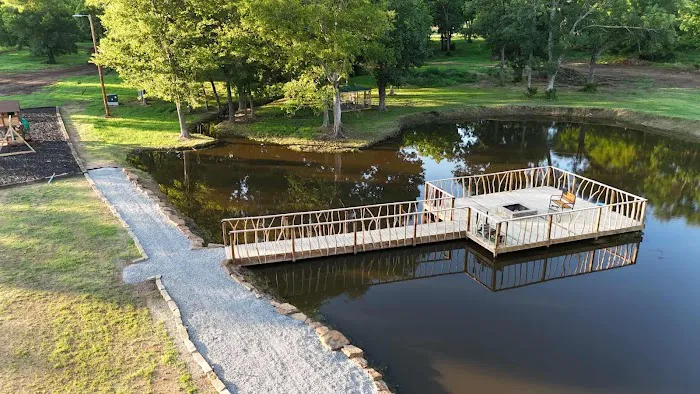Lake Life RV Park Picture 6