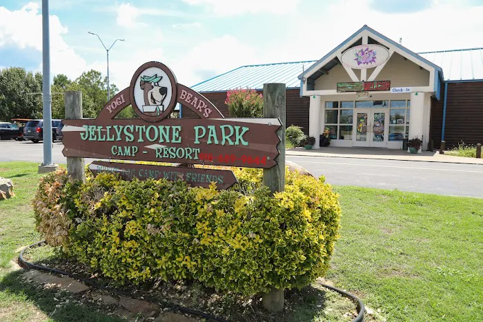 Jellystone Park™ Eufaula Lake Picture 3