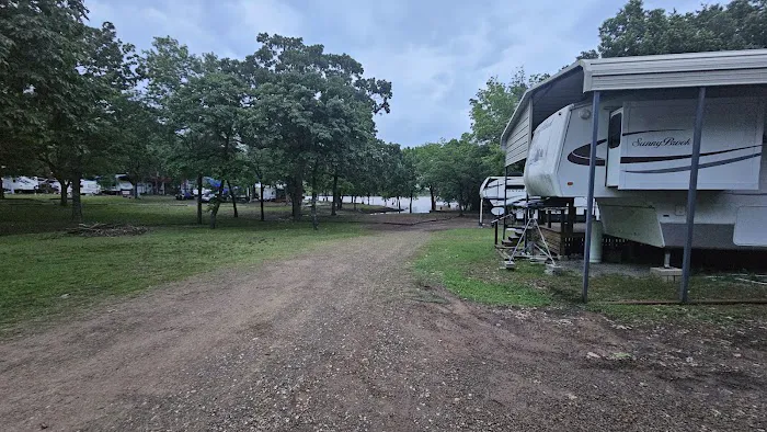 Happy Hollow RV Park Picture 7