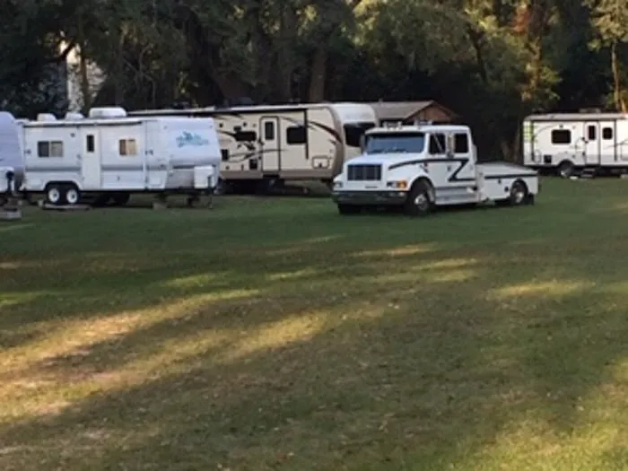 Hidden Oaks RV & Campground Picture 4