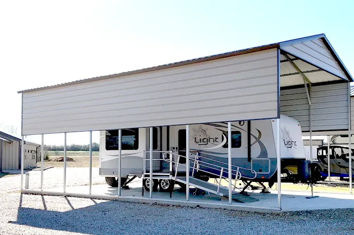 Hugo RV Park Picture 6