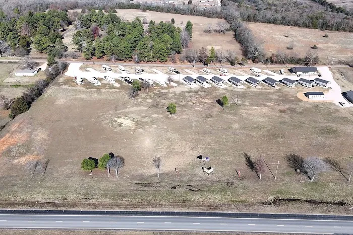 Hugo RV Park Picture 5