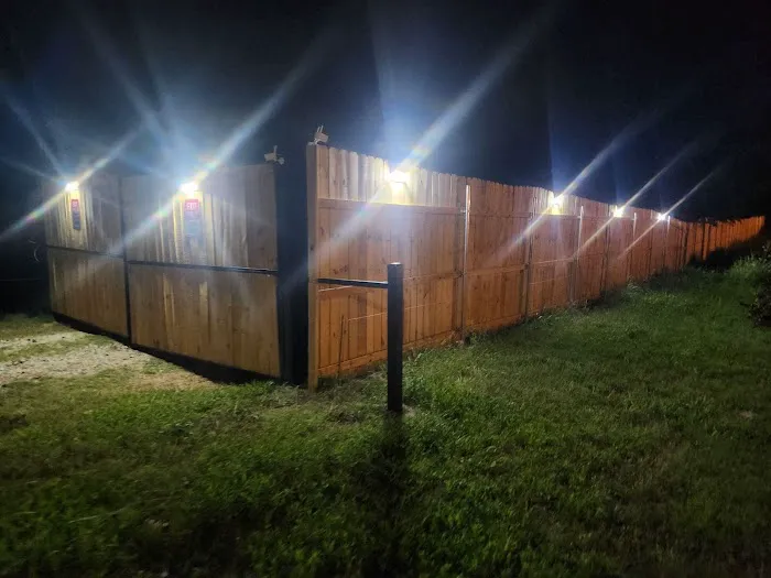 Big Top Family RV Park Picture 10
