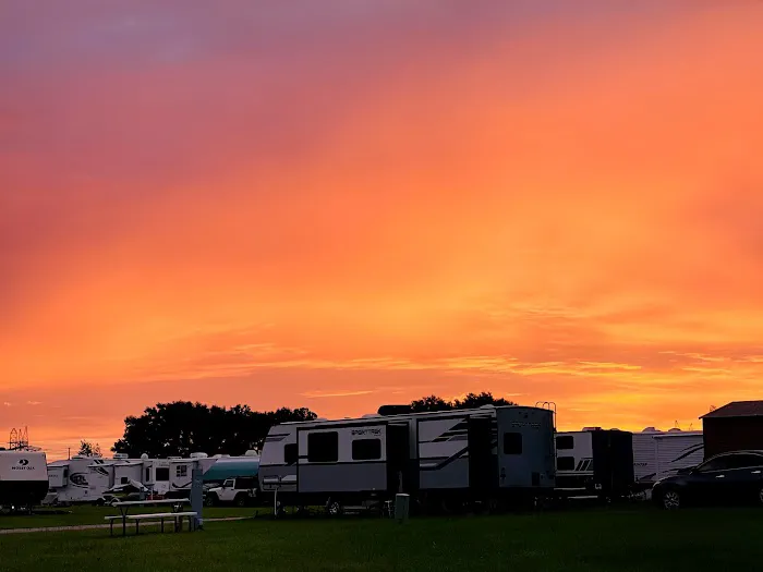 Wildwood RV Village Picture 10