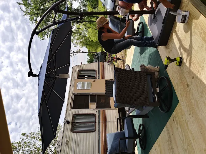 DW's RV Park Picture 4