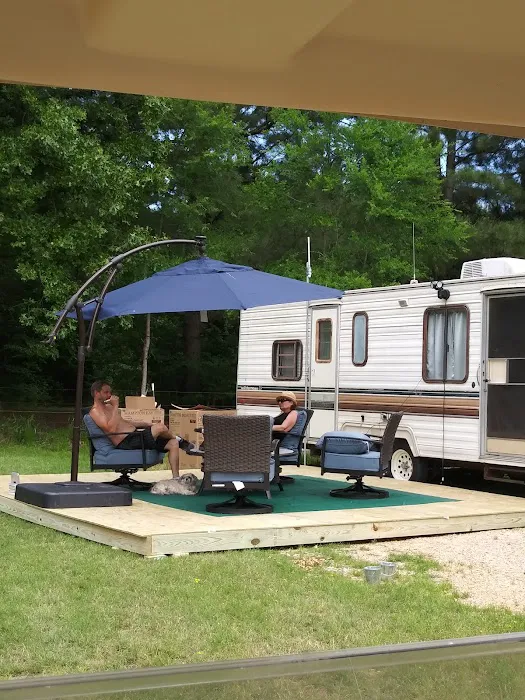 DW's RV Park Picture 3