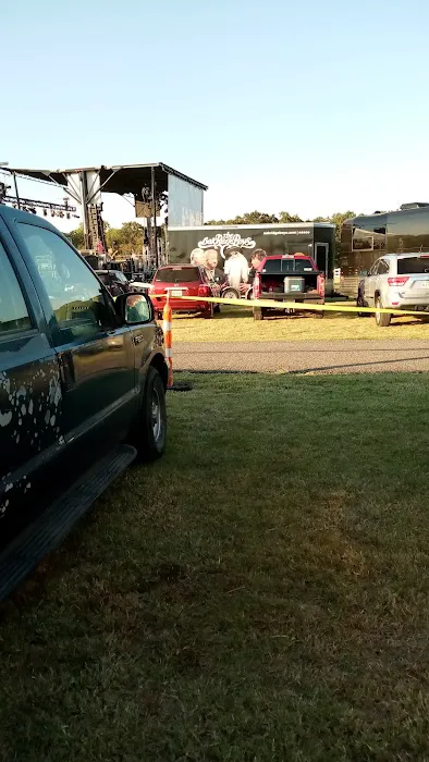 Paris North RV Park Picture 8