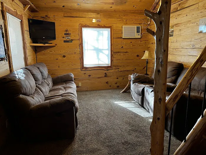 Little Pine Cabins & RV Park Picture 4
