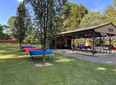 Little Pine Cabins & RV Park