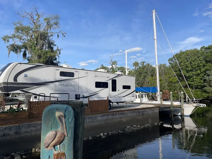 Fisher's Marina & Campground Picture 6
