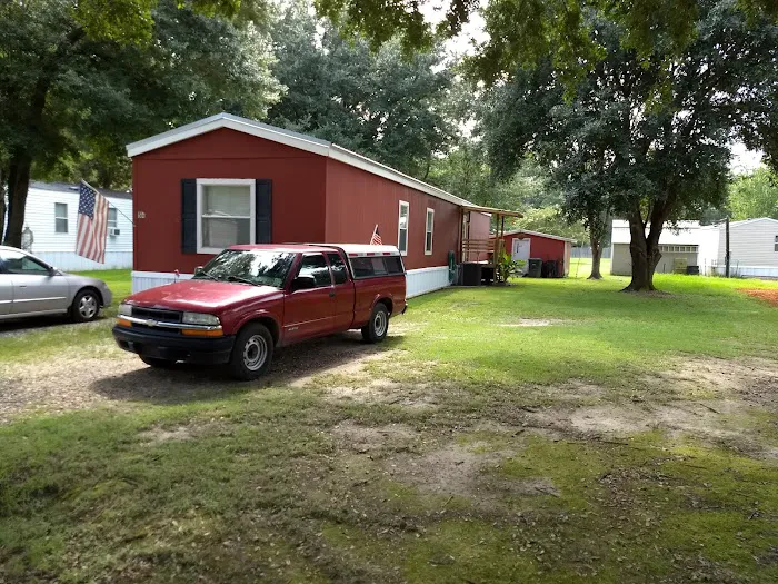 Pine Lake Mobile Home Court Picture 7