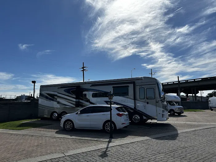 French Quarter RV Resort Picture 4