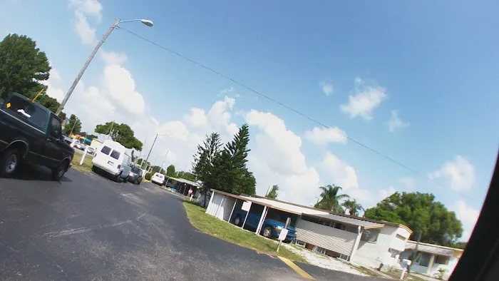 Palm Haven Manufactured Home Community Picture 4