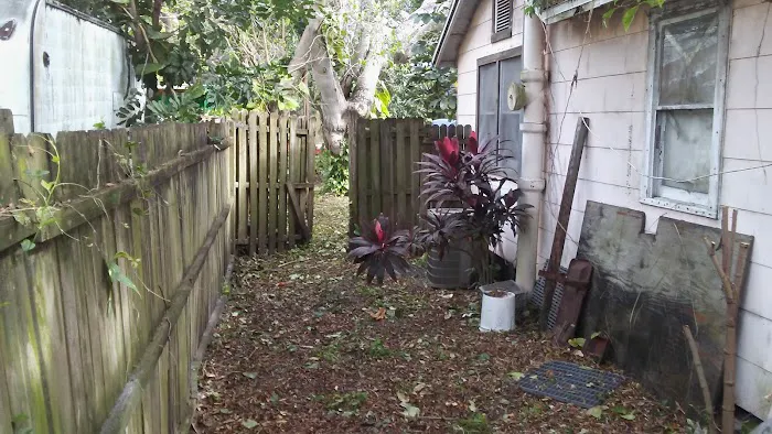 Courtesy Mobile Home Park Picture 3
