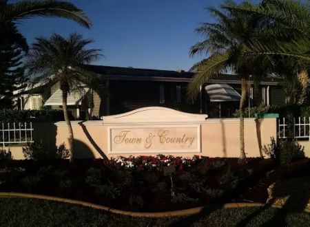 Town & Country Mobile Home Pk