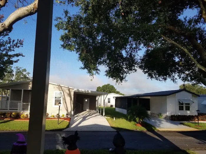 Town & Country Mobile Home Pk Picture 7