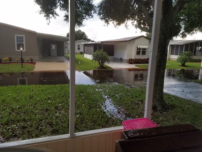 Town & Country Mobile Home Pk Picture 10