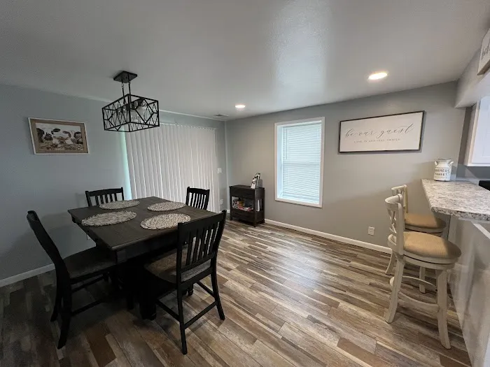 Barney Creek Retreat LLC Picture 4