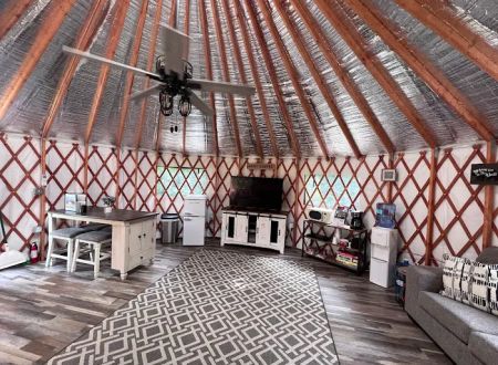 Barney Creek Retreat LLC