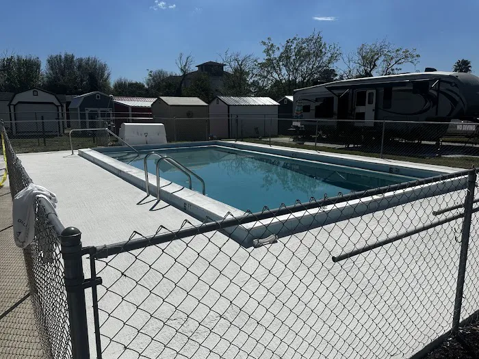 Sebring Grove RV Resort Picture 9