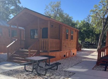 Happy Traveler Cabins and RV Resort
