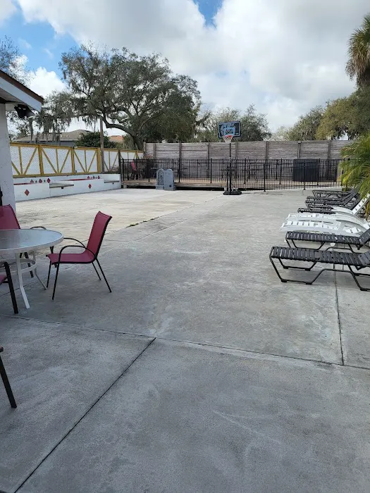 Abbeys Wigwam RV Park Picture 4