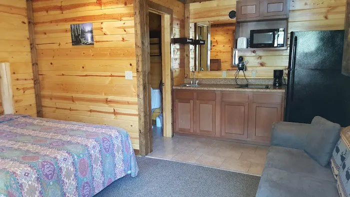 Huzzah Valley Resort Picture 1