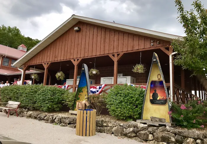 Huzzah Valley Resort Picture 6