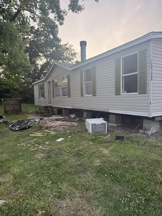 Country Cove Mobile Home Park Picture 4