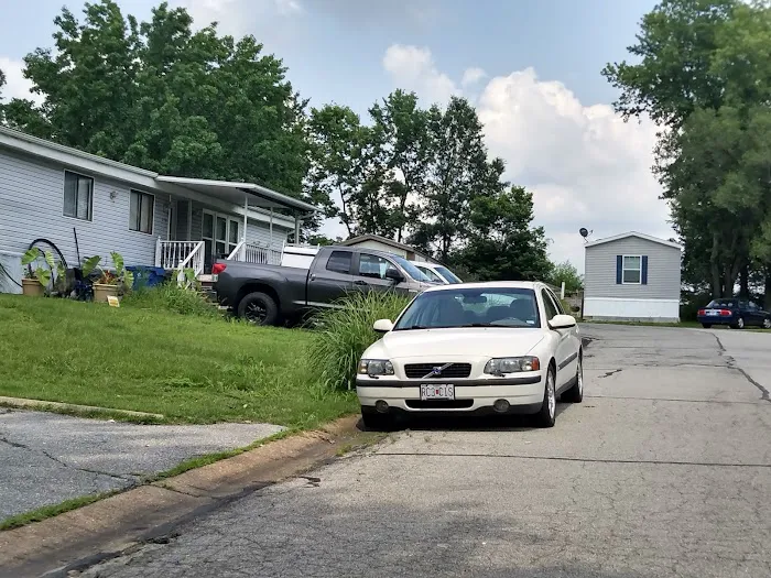 Rolling Meadows Mobile Home Park Picture 1