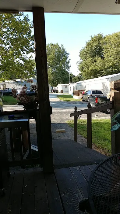 Tee-Kay Mobile Home Manor Picture 4