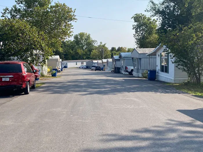 Tee-Kay Mobile Home Manor Picture 7