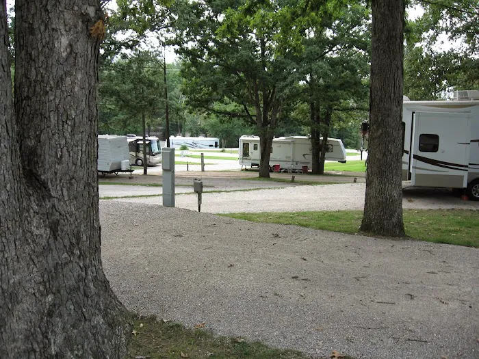 Camelot RV Campground/RV Park Picture 2