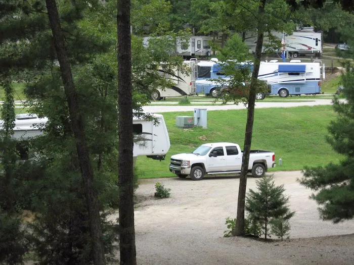 Camelot RV Campground/RV Park Picture 3